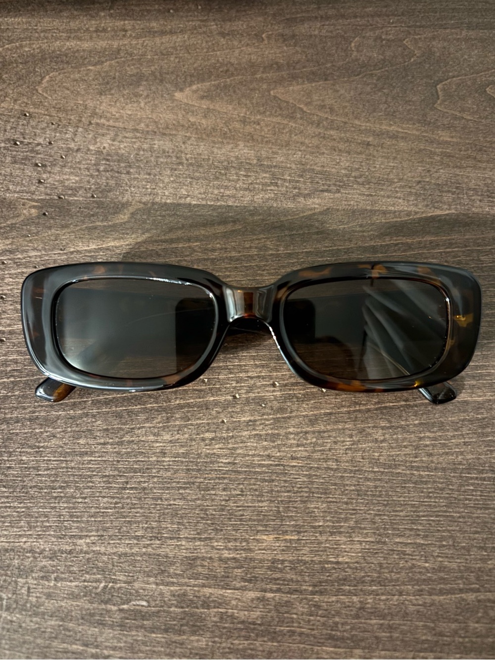 Rectangular Tortoiseshell Sunglasses with Dark Lenses